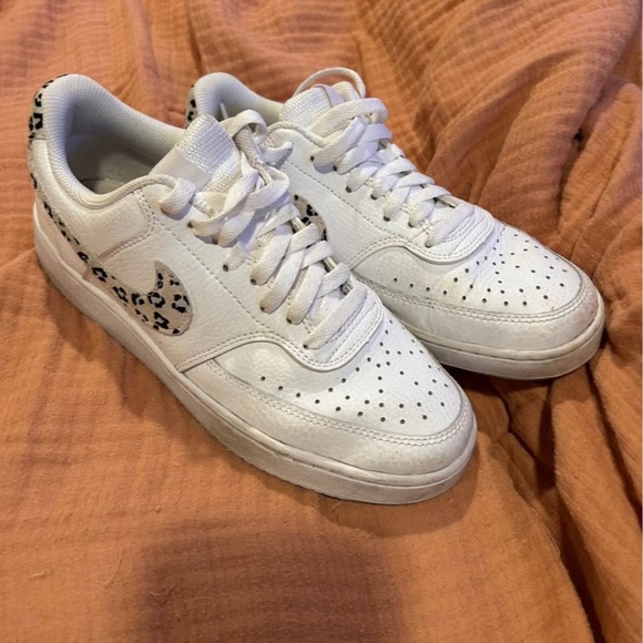 Women’s Nike Air force ones - Picture 1 of 1